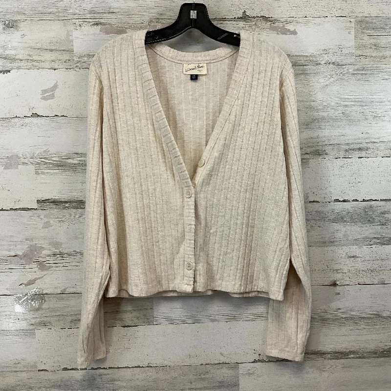 Top Long Sleeve By Universal Thread In Beige, Size: Xxl