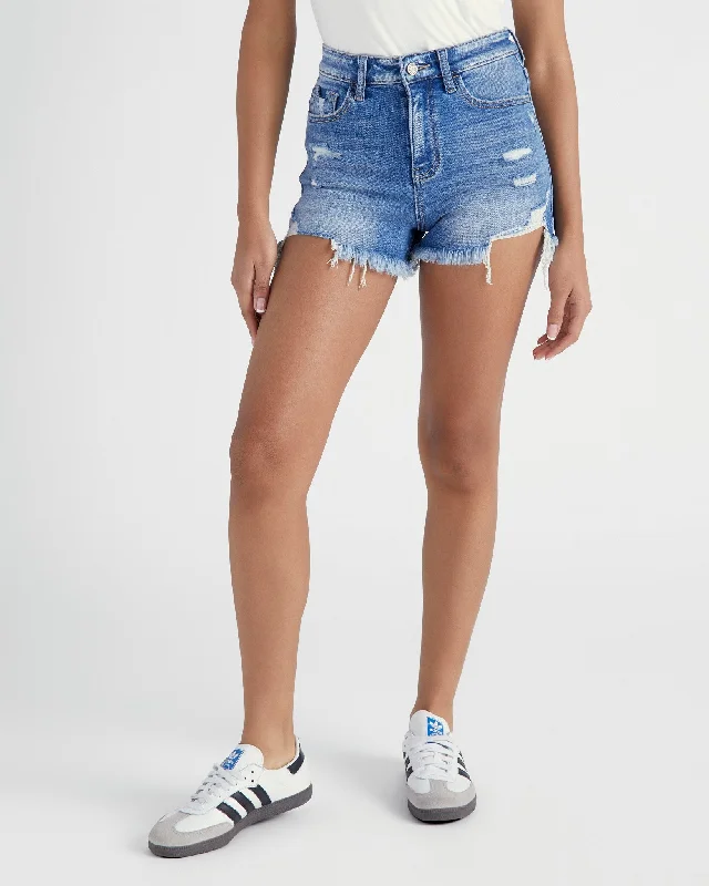 Versatile Wardrobe Essentials Super High Rise Frayed Hem Short