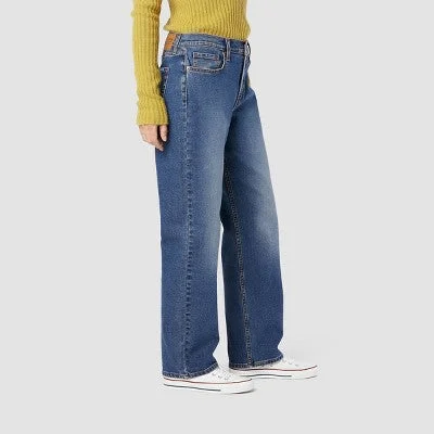 Stylish Looks New - DENIZEN from Levi's Women's Mid-Rise 90's Loose Straight Jeans - Meta Blue 14