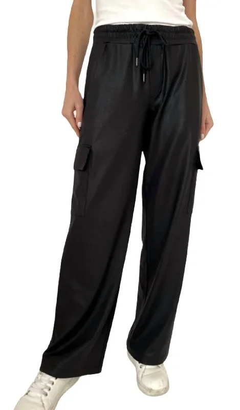 Season Sale Women's Coated Headliner Cargo Pant In Black